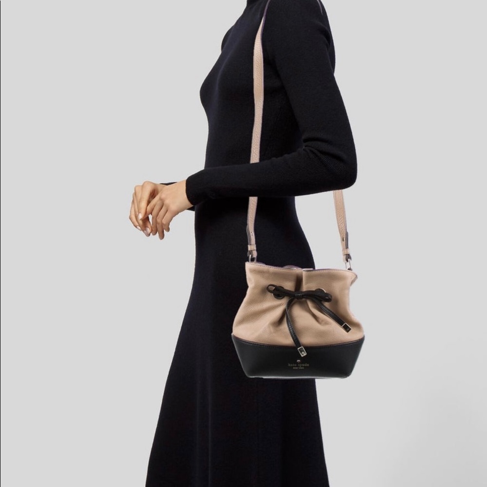 KATE SPADE ♠️ BAG 💼 - Picture 2 of 9